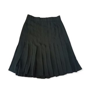 Fred Hayman Beverly Hills Black Pleaded Skirt
